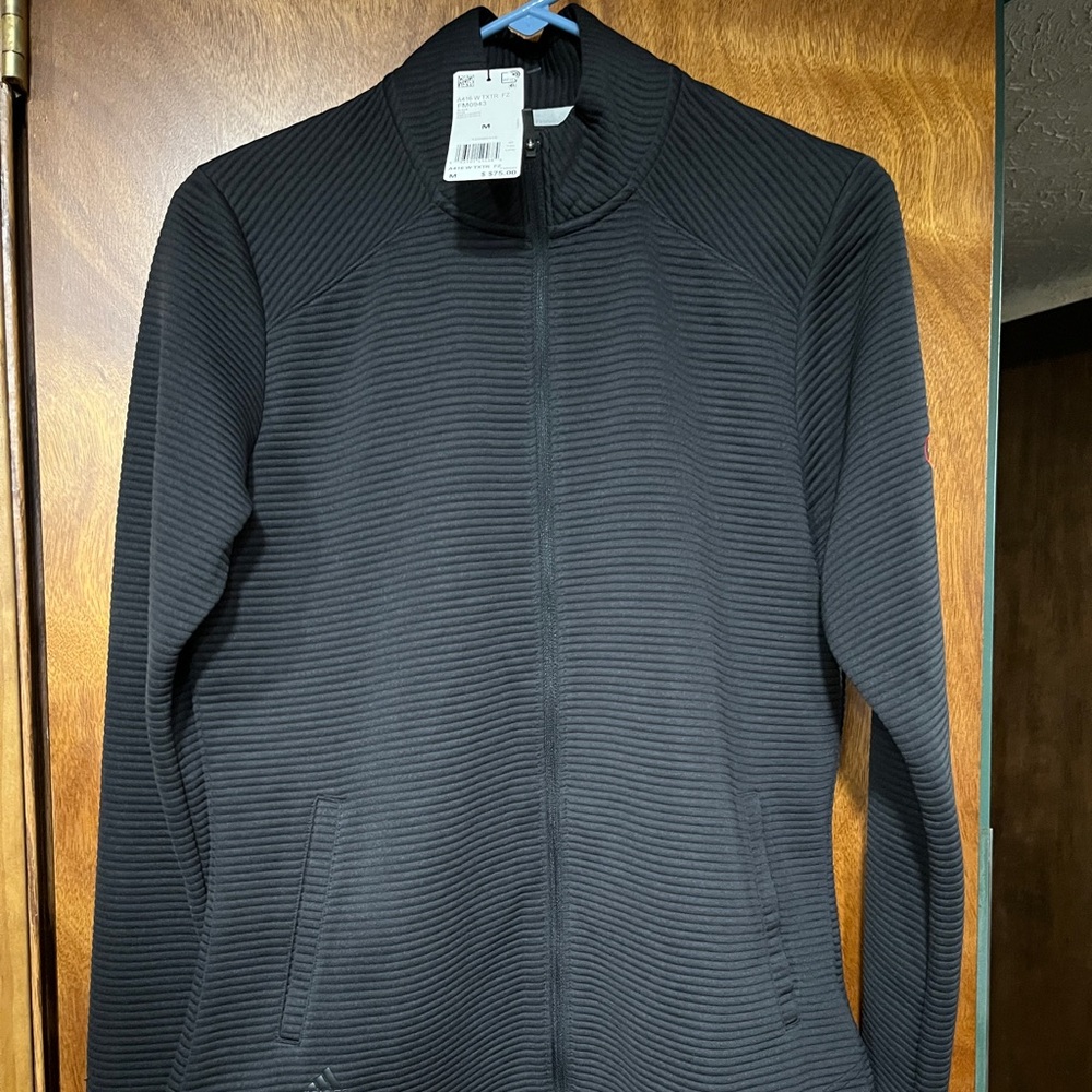 Black front zipper lightweight jacket